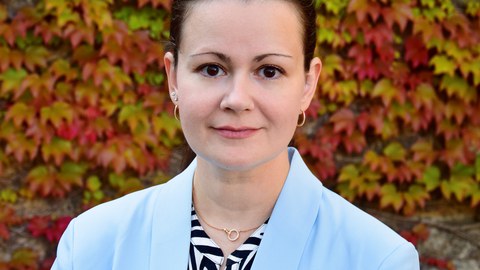 Portraitfoto Yana Vaynzof
