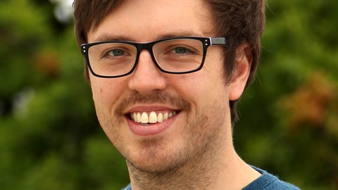 Porträtfoto Dr. Max Gmelch